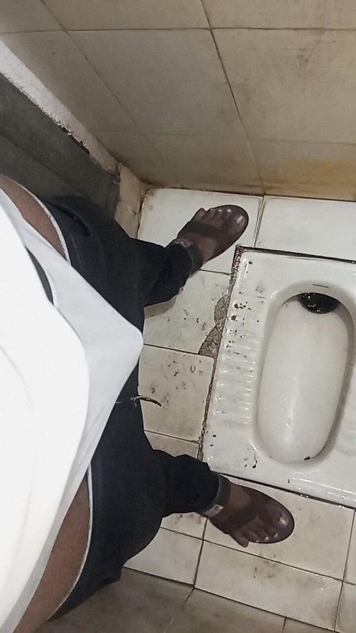 Sweet Indian cock: Băiat indian Masterbate în aer liber cu pulă mare