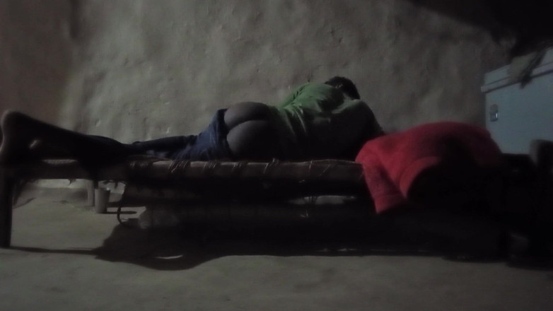 Premi pooja: Indian Desi Bhabhi and Young Boy Fast Time Morning Time...