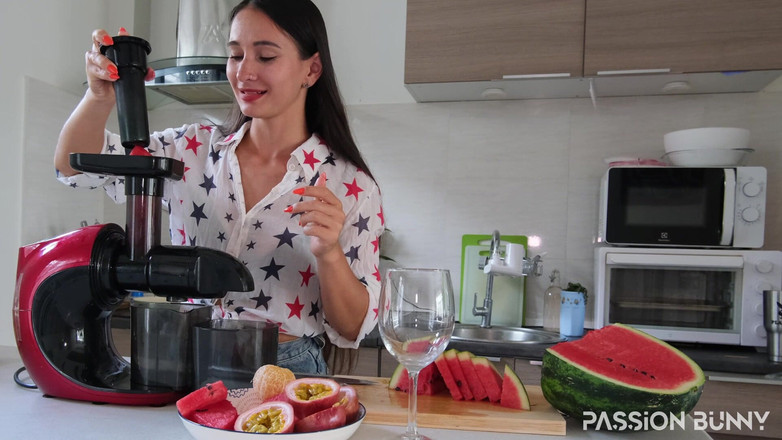 PassionBunny: Daily Routine - lass uns zusammen frischen saft machen