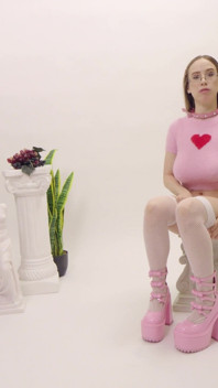 Bts - Jackie Hoff Slips Into a Slutty Look for Her Shoot
