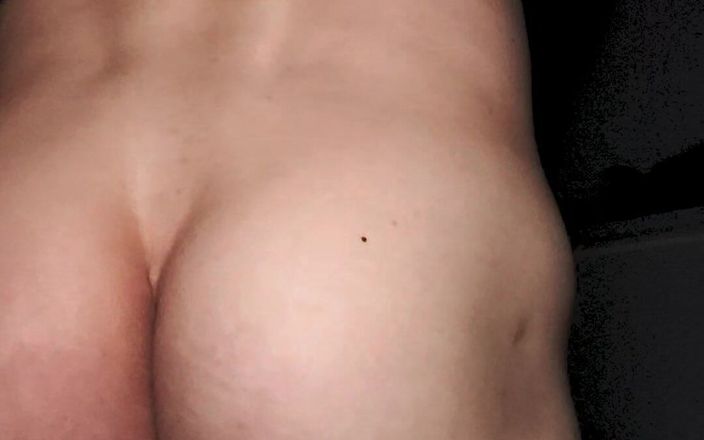 Jade Sissy: 새로운 순결 케이지 있어!