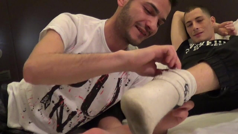 FIRST SEX EXPERIENCE WITH BOY: Fabien fucked bareback at the hotel with the straight boy...