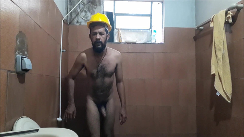 Stink HairyMale: Piss on helmet