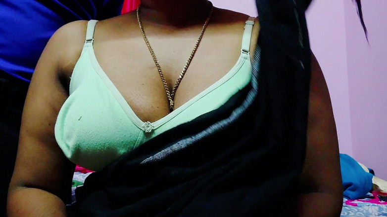 Desi Mohini: Desi Indian Sexy Milky Boobs Bhabhi Sex