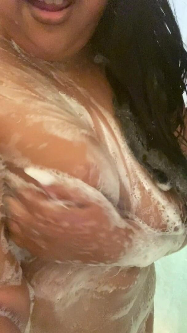Misskelly80: Seifige muschi