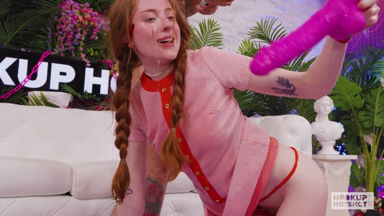 Hookup Hotshot: Redhead Beauty Lola Grant Spreads Her Legs for Wild Anal...