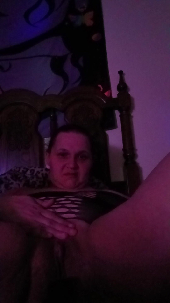 Mz squirt 4 u: Leker med denna feta fitta