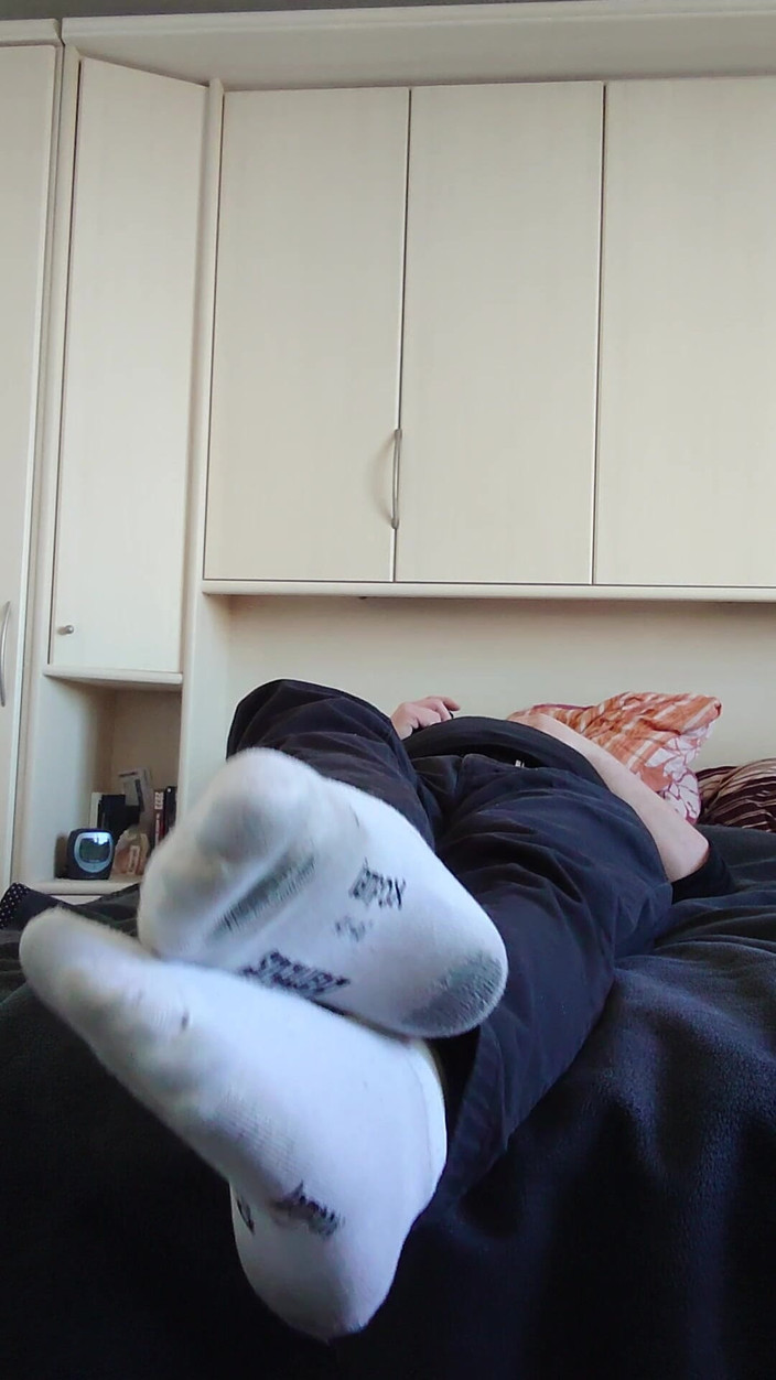 Carmen_Nylonjunge: Mina vita sneakersstrumpbyxor