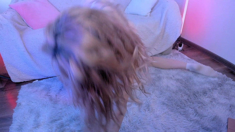 Skinny_lady69: 女神戏弄崇拜身体