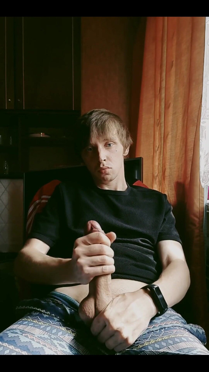 Latvian_boy: Horny as Always