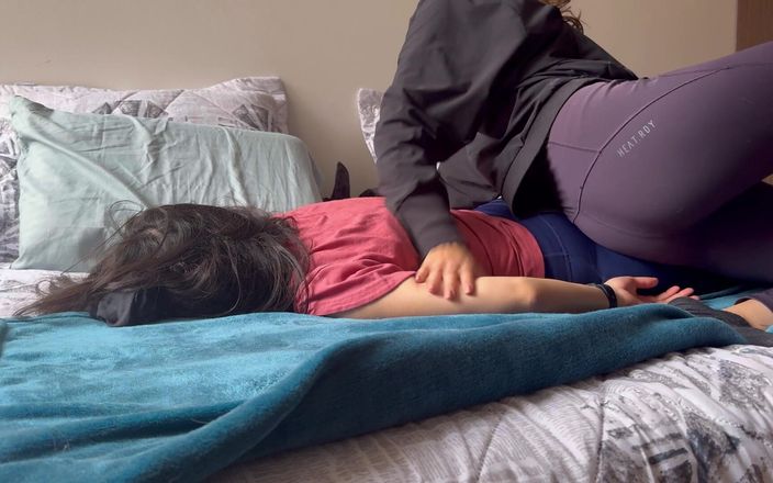 scarlettandc: Moja żona uwielbia być miażdżona