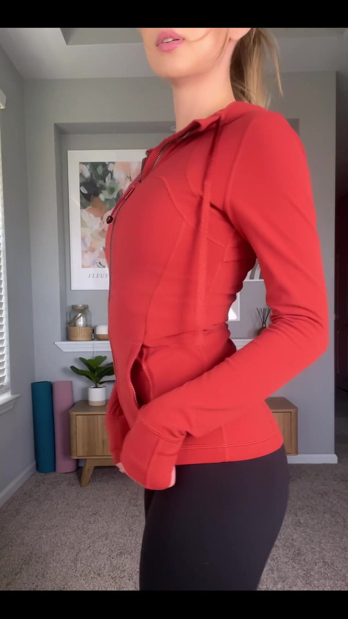 AvaZev: Quitándome mi ropa de entrenamiento para ti