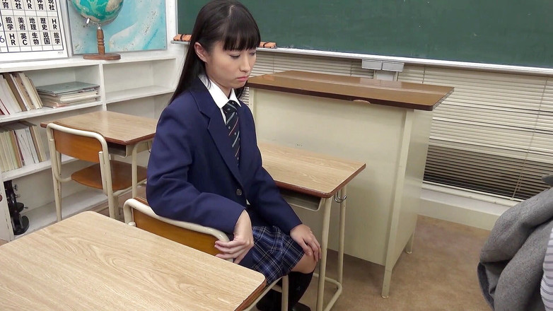 Caribbeancom: Olízaná kundička japonské teenagerky je ošukaná a vystříkaná do kundičky