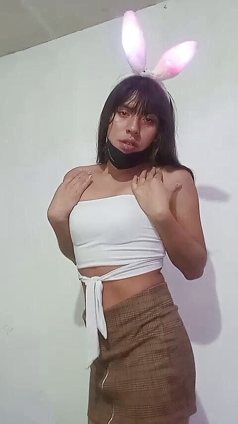 NATALIASTAR: Tranny menunjukkan pantat dalam lucah strret