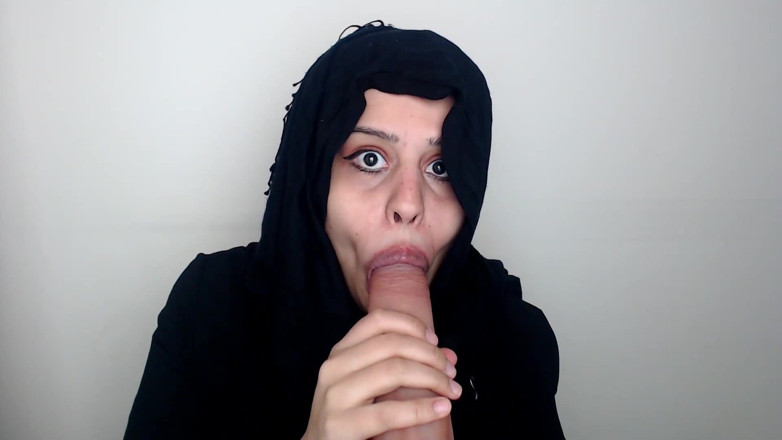 Evelyn Butt: Секретар смокче великий член і ковтає сперму