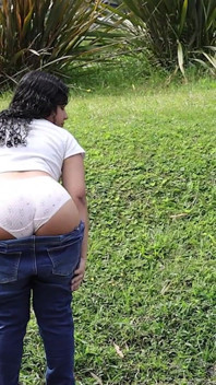 Seluar jeans saya jatuh di khalayak ramai