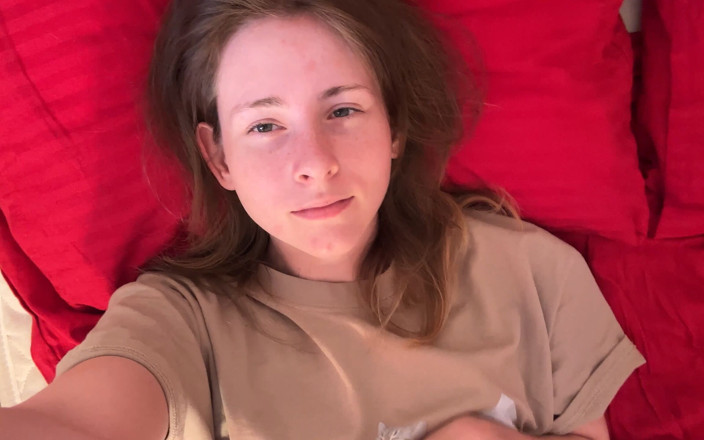 MilaPixie: Oversized Tee Pixie Phone Glow - Cozy Bed Self-love Session