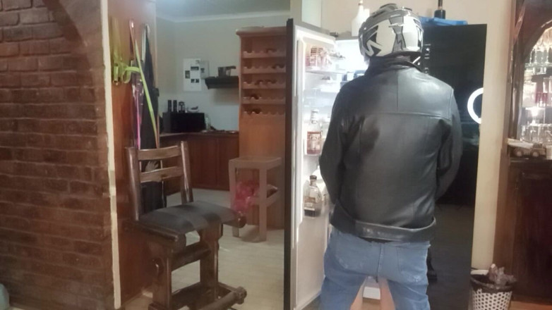 Bigjoefuckalott: गांड चुदाई पैनल फ्रिज कामुक पूर्व प्रेमिका को चोदता है