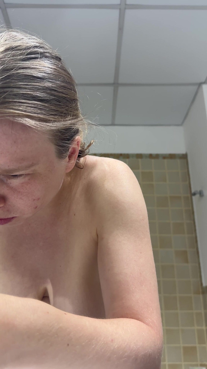 SweetLucy96: Teen Brushes Her Teeth and Puts on Her Retainers