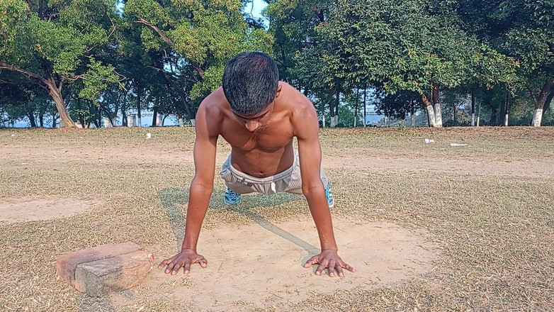 LinearOrnament35: Tvrdé krokové cvičení