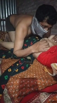 Desi Kuwari Stepaunty Ki Maine Raat Ko Chudai
