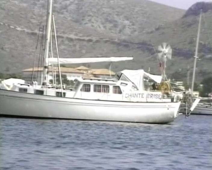 Porno kino: ボートで情熱的なセックスをしている金髪のドイツ人のペ