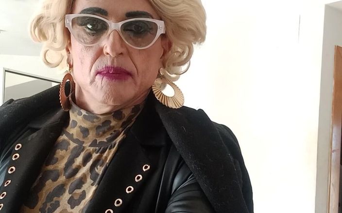 Tatiana Zorrita: Blondynka w Glassses