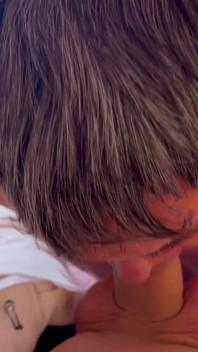 French Pegging - Lui Succhia Il Mio Uomo Mentre Io Gli Scopo Il Culo Con Il Mio Strapon! Orgasmo Anale Intenso