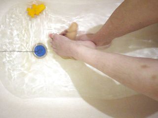 Hairy pussy angel: Sexy legs in the bath, footjob and handjob