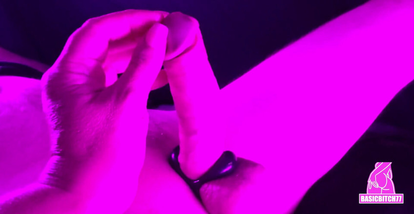 Basicbitch77: Handjob pinggir dengan pancutan mani yang besar