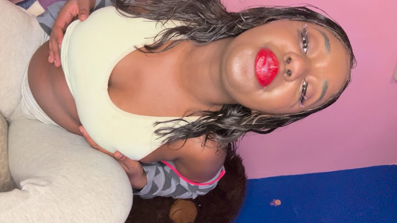 ALLIYAH ALECIA: Alliyah Alecia Rubbing on Small Tits