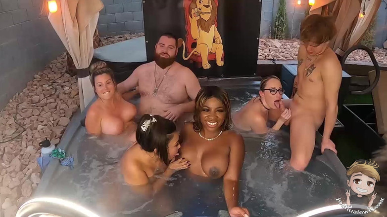 Taboolu: सौतेली मम्मी और उसके हॉट दोस्तों के साथ लाइव शो फुट: Crystal Clark, kaiya, Krystal Davis, kyle Balls, और coco vandi