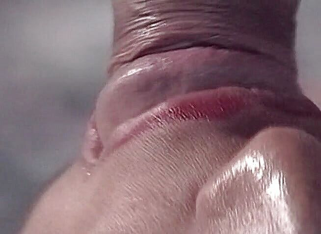 Chicks with Dix: ストッキング黒檀性転換のお尻掘削深くによって彼女の恋人