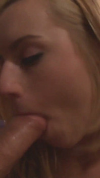 Memek aduhai lexi belle dientot sama penggemar webcam kontol besar