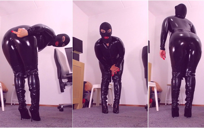 Nylon fetish 4u: 633. Pemujaan tubuh mengkilap dewi lateks dengan kosbak lateks hitam,...