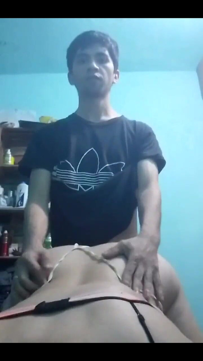 Fitcure1: We filmen van voren met de mobiele telefoon