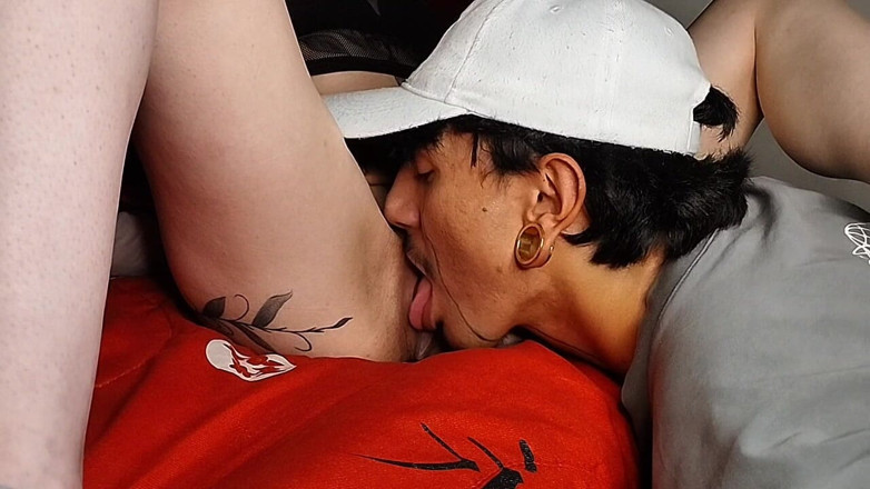 ApoloCho: Tutoriel, comment il baise oralement une fille !
