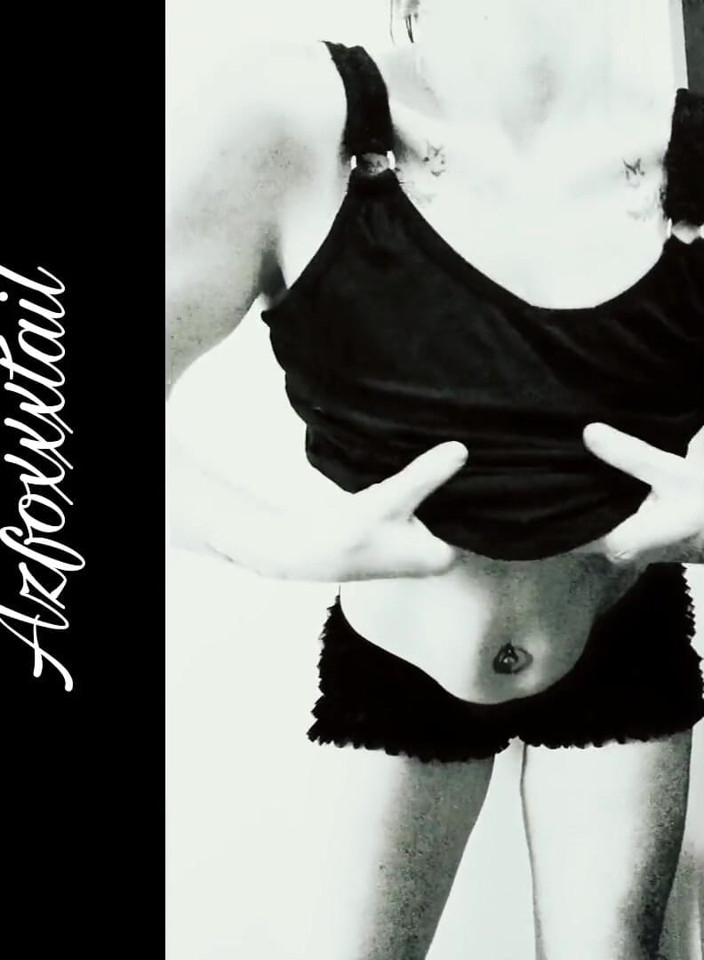 AzFoxxxTailPhelicia: Strip 2 - Fluffypanty