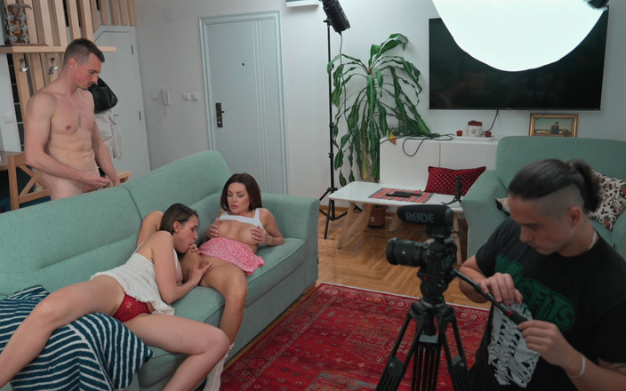KissCat: За кулисами тройничок с Luna Roulette "мачеха обучает сексу пасынок и подруга"