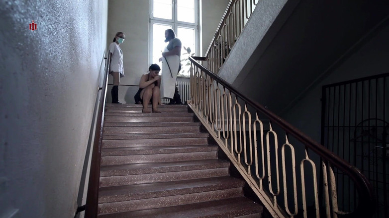 Inquisition and prison world: Kiểm tra sức bền - người phụ nữ dọn dẹp lười...