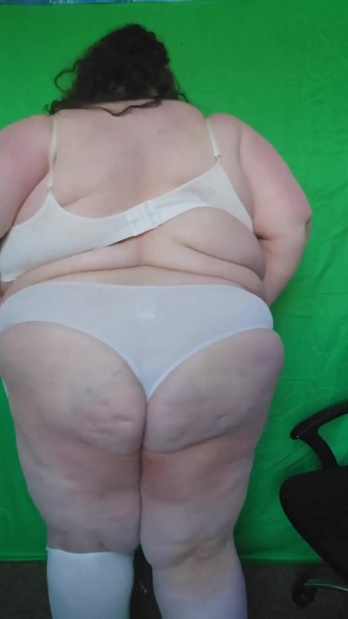 SSBBWLadyBrads: SSBBWの女神ホワイトパンティ試着