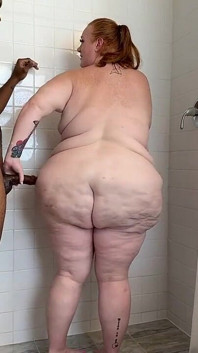 Bts with BBW Julie Ginger