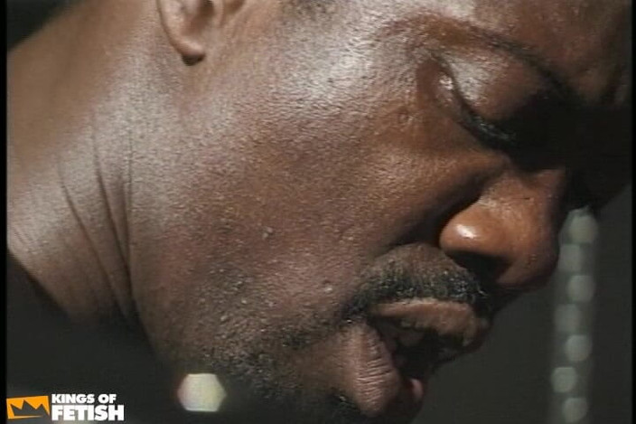 Gay Diaries: 후배위 체위로 쪼이는 후장을 가진 남자를 박살낸 근육질의 흑인 남자