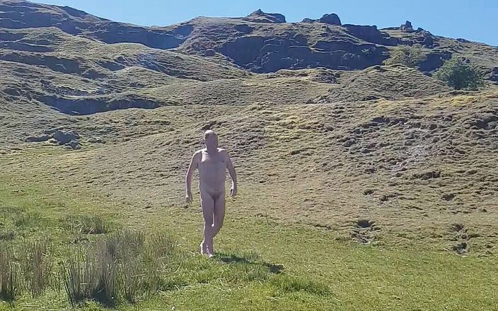 Mikey13: Naked walk