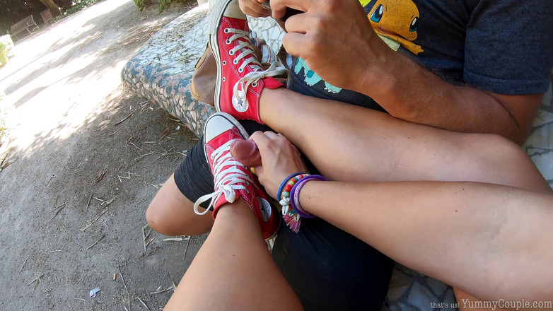 Yummy Couple: Ne me regarde pas, jouis pour moi en ce moment (dans...