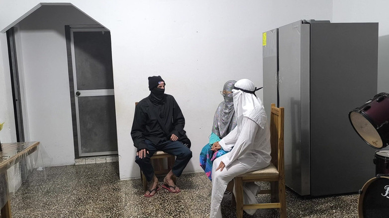 NEGRITA SEXY: Il Pastore ci dà la sua benedizione e scopiamo in...