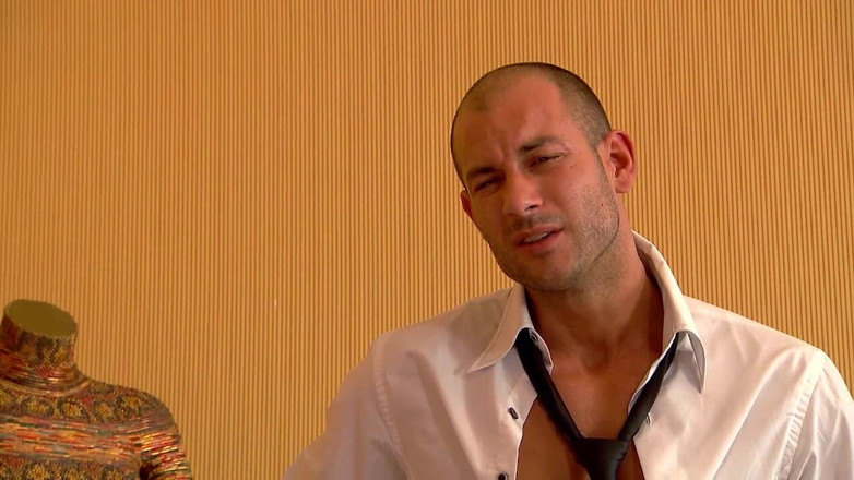 MILF and Big Wet Tits XXX: Sorprendo La Mia Sorellastra per Natale E La Scopo