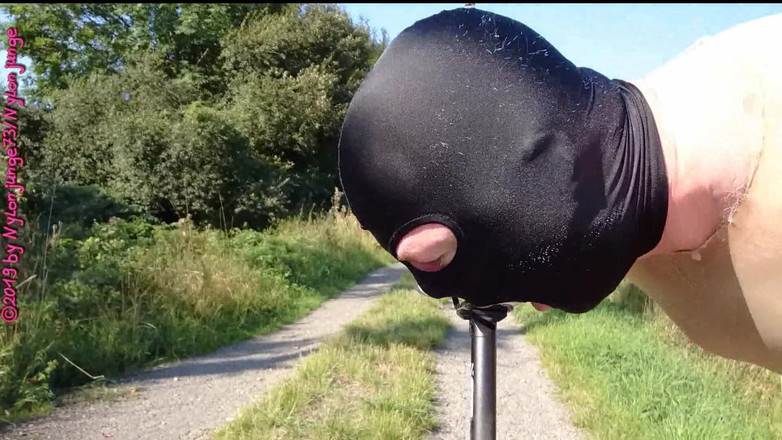 Carmen_Nylonjunge: Nylonový kufřík na turné na kole ep. 2