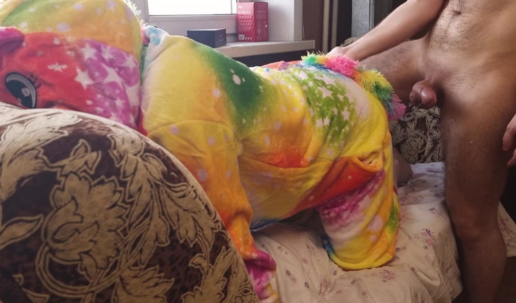 Vaisiti7: A baby in a unicorn costume shows off her ass