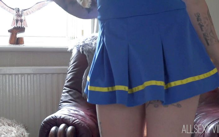 All Sexy Vids: The cheerleader and her wand